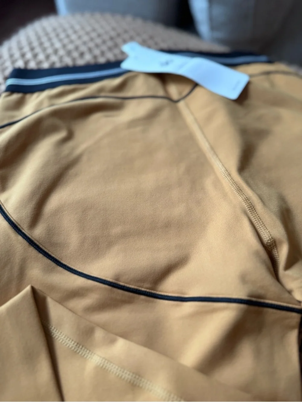 ALO Yoga brand new